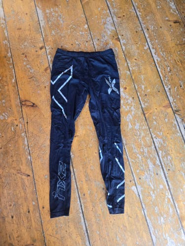 USED Black Medium Men's 2XU Thermal Compression Bottoms