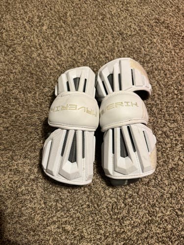 Medium/Large Adult Maverik Max Arm Pads (Used)