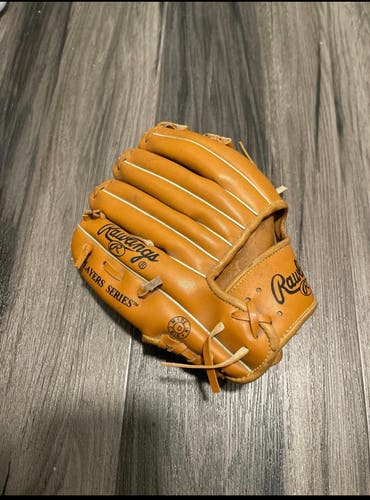 Rawlings RH Baseball Glove 9" (Used)