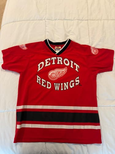 Red Wings Youth XL Short Sleeve Jersey Shirt (Used)