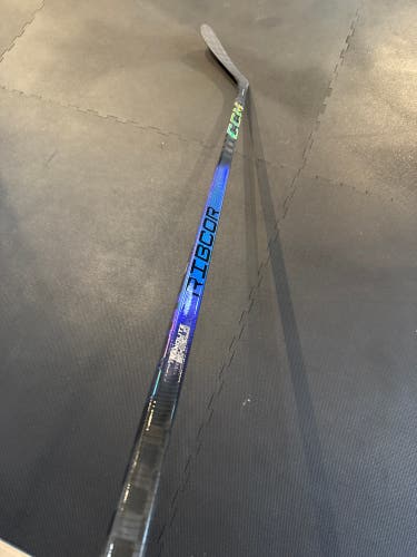Senior CCM Ribcor Trigger 8 Pro Left Hand Hockey Stick P28 80 Flex Pro Stock (New)