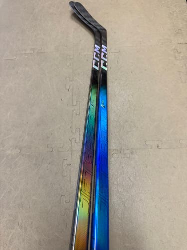 Intermediate CCM JetSpeed FT8 Pro Left Hand Hockey Stick P29+1/4 65 Flex (New) - 2 pack