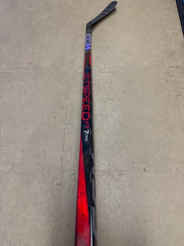 Intermediate CCM JetSpeed FT7 Pro Right Hand Hockey Stick P29 55 Flex (New)
