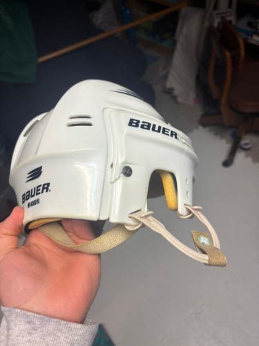 Medium Bauer HH4000 Helmet (Used)
