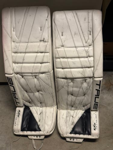 34" True Catalyst PX3 Goalie Leg Pads Pro Stock (Used)
