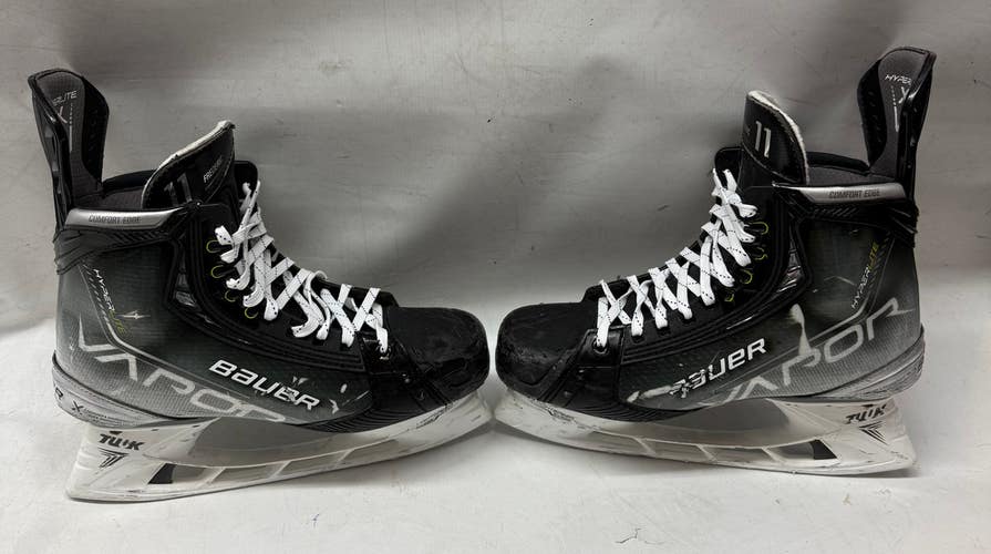BAUER VAPOR Hyperlite ICE HOCKEY SKATES PRO STOCK 11 D USED NHL (14903)