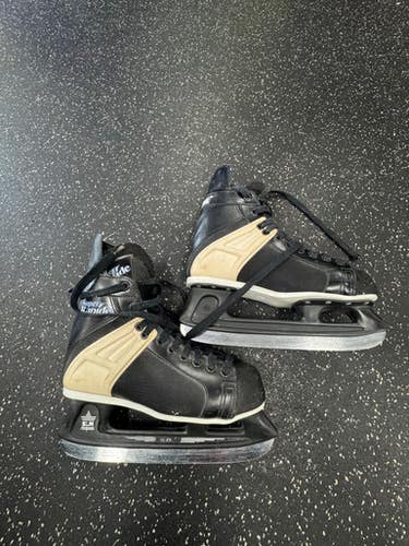 Used CCM SUPER RAPIDE Senior Hockey Skate Senior 8 11849-S000039151