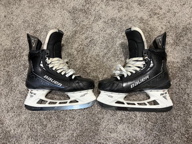 Black 2021 Bauer Vapor Hyperlite Hockey Skates Regular Width Pro Stock 7 (Used)