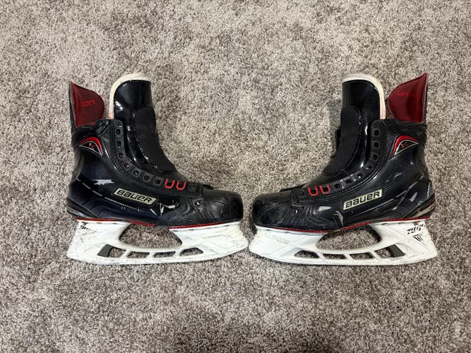 2017 Bauer Vapor 1X Hockey Skates Regular Width Pro Stock 7.5 (Used)