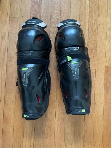 Intermediate Bauer Vapor XLTX Pro+ 13" Shin Pads (Used)