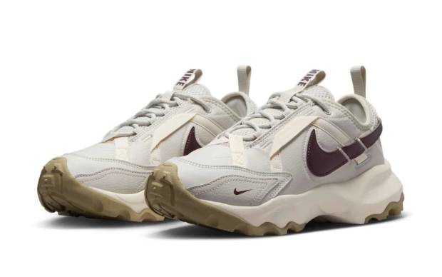 Size 7 - Nike TC 7900 Burgundy DD9682-003