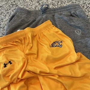 Adrenaline XL mens sweats & UA Towson game shorts L