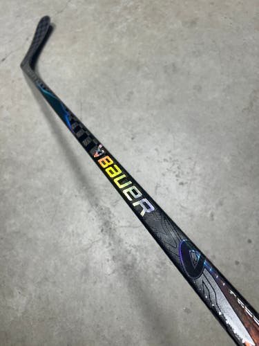 95 Flex P92 Senior Bauer Vapor Flylite Right Hand Hockey Stick Pro Stock (New)