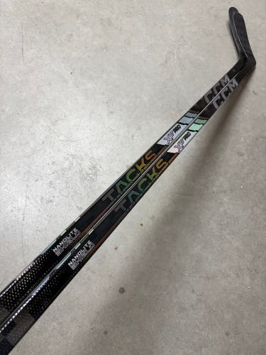 2 PACK 90 Flex P29 Senior CCM Tacks XF Pro Left Hand Hockey Stick (New) JOHN TAVARES Pro Stock