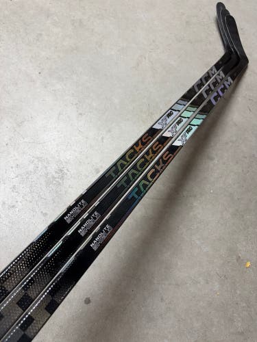 3 PACK 90 Flex P29 Senior CCM Tacks XF Pro Left Hand Hockey Stick (New) JOHN TAVARES Pro Stock