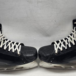 Bauer Vapor Hyperlite 2 Pro Stock Skates 8.5 D Used AHL NHL. (14954)