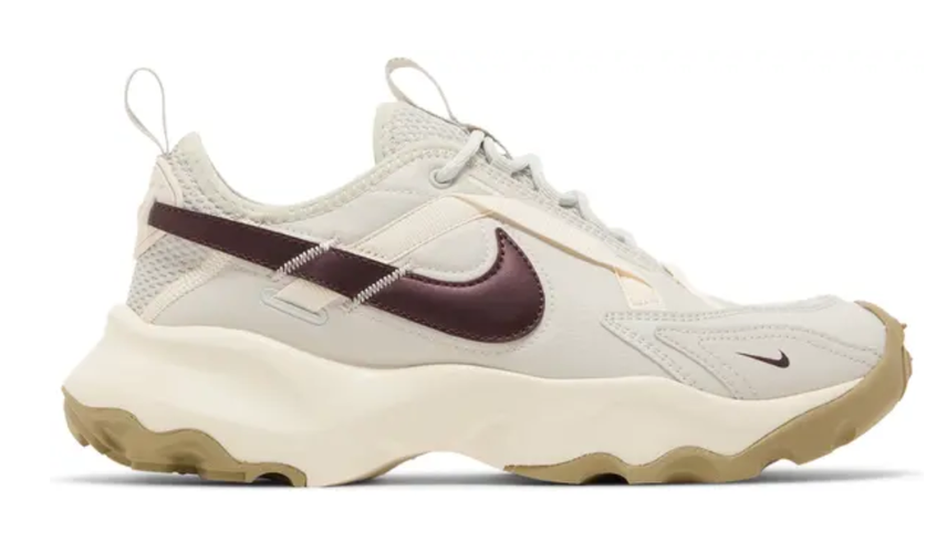 Size 8 - Nike Wmns TC 7900 'Light Bone Burgundy Crush' DD9682-003