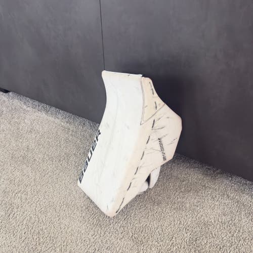 Bauer Supreme Shadow Blocker Regular (Used)