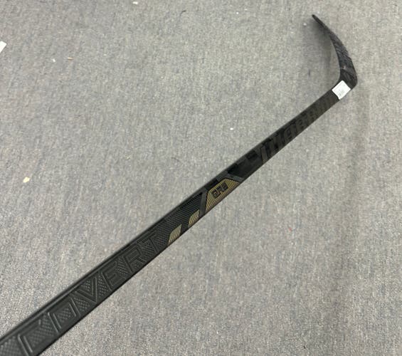 Junior Warrior Covert QR6 Pro Hockey Stick Right Handed W28 40 Flex (Used)