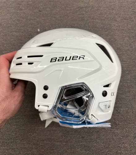 White Medium Bauer Re-Akt 90 Helmet (New)