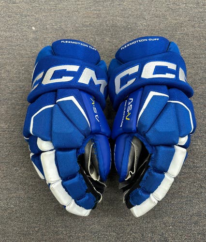Blue Senior CCM Tacks AS-V Gloves 15" (New)