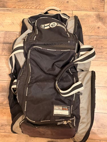 NO E2 Catcher's Bag (Used)