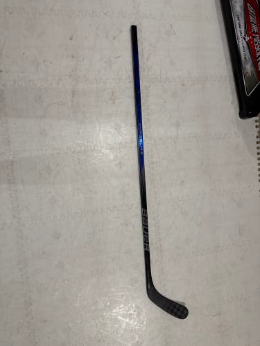 Senior Bauer Vapor Hyperlite 2 Left Hand Hockey Stick P92 77 Flex (barely Used)