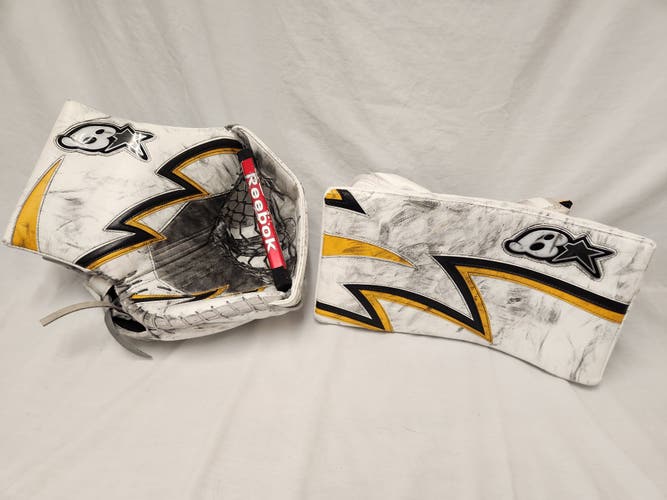 Brian's Optik Glove (590) and Iconik Blocker Regular Pro Stock (Used) DiPietro Providence