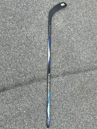 Intermediate Bauer Vapor Flylite Left Hand Hockey Stick P92 55 Flex (New)