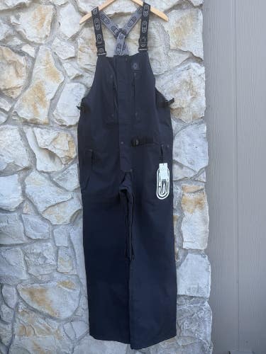 AIRBLASTER Mens 2025 Snowboard Beast BIB Black SIZE Large 30k