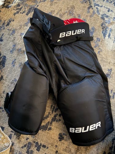 Junior XL Bauer Lil Sport Hockey Pants (Used)