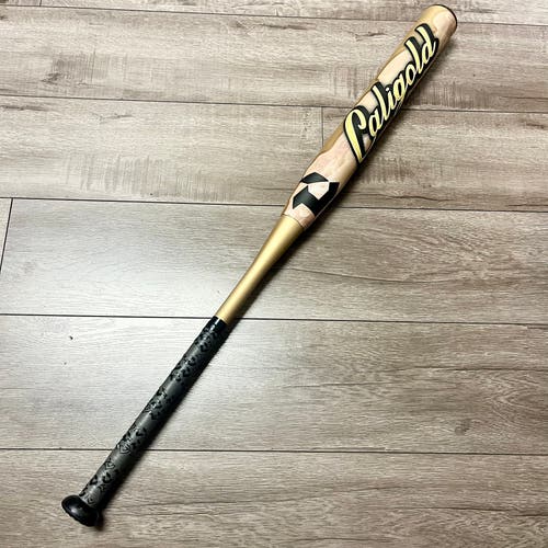 PRISTINE | 2026 DeMarini CALIGOLD 34"/25.5 oz SSUSA 13" Senior Slowpitch Softball Bat