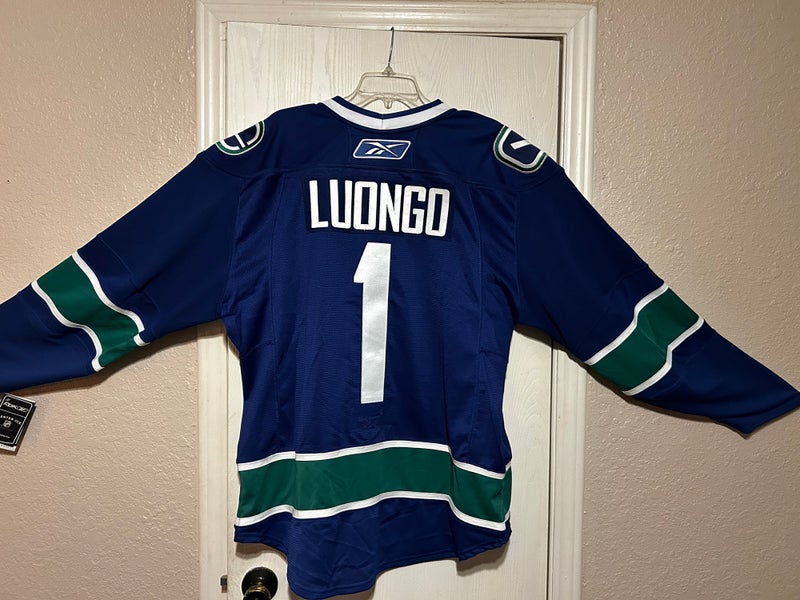 Roberto Luongo Jersey W/ strap and tags