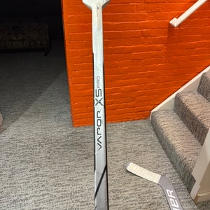 Intermediate Bauer Vapor X5 Pro Regular Goalie Stick 23" Paddle (Used)
