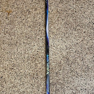 Senior Bauer Vapor Flylite Right Handed Hockey Stick P28 65 Flex (New)