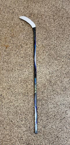 Senior Bauer Vapor Flylite Right Handed Hockey Stick P28 65 Flex (New)