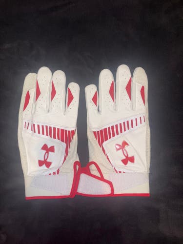 Large Under Armour Yard Batting Gloves (New)