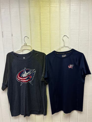 NHL Columbus Blue Jackets Men’s Large Bundle of 2 Tees SS Navy Blue Sportswear