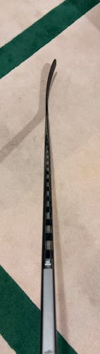 Pro Blackout Extra Lite intermediate Left Hand Hockey Stick P88 55 Flex (New)