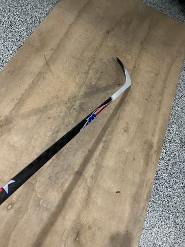 Senior Bauer Vapor Flylite Right Handed Hockey Stick P86 77 Flex Pro Stock (Used)