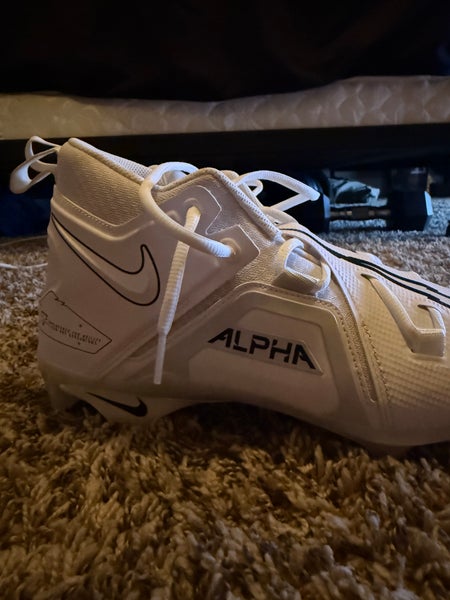 Men's Size M 11.0 (W 12.0) Nike Alpha Menace Pro 3 Mid Top Molded Cleats (New)