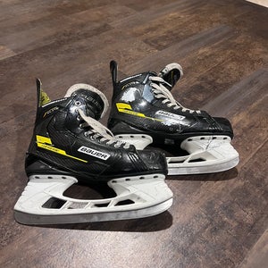 Black 2024 Bauer S24 Supreme Elite (SMU) Hockey Skates Extra Wide Width 9 (Used)