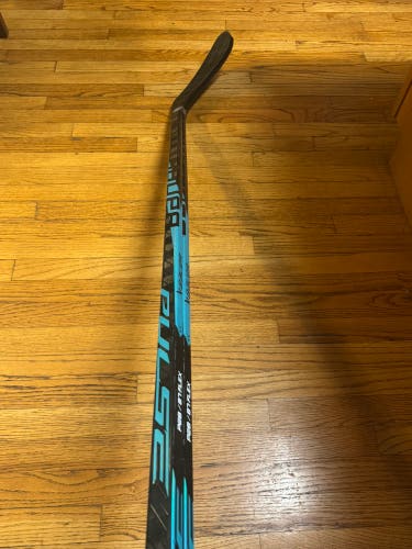 Bauer Senior Pulse Right Handed P28 87 Flex 2-pack (1 used & 1 new)