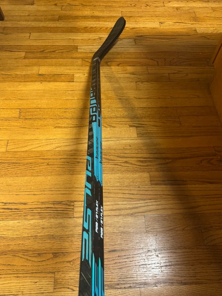Bauer Senior Pulse Right Handed P28 87 Flex 2-pack (1 used & 1 new)