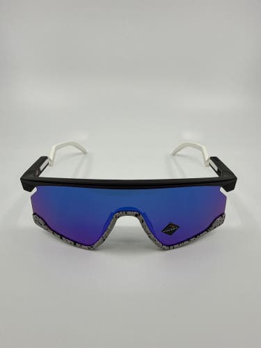 Oakley BXTR Sunglasses Prizm Sapphire Lens Matte Black Frame OO9280-0339