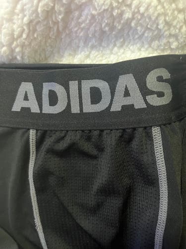 Medium Adult Adidas (New)
