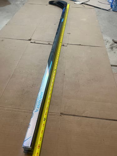 Senior Bauer Nexus Tracer Right Handed Hockey Stick P92 87 Flex (Used)