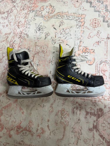 Black/Yellow 2020 CCM Super Tacks 9350 Hockey Skates Regular Width 13 (Used)