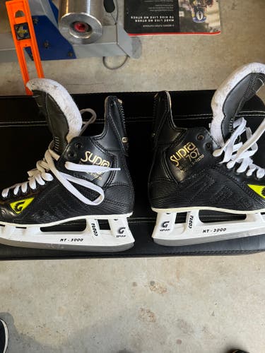 Graf Hockey Skates Regular Width 7.5 (Used)