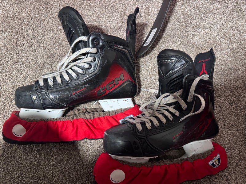 2025 CCM JetSpeed FT890 Hockey Skates Regular Width 7.5 (Used)